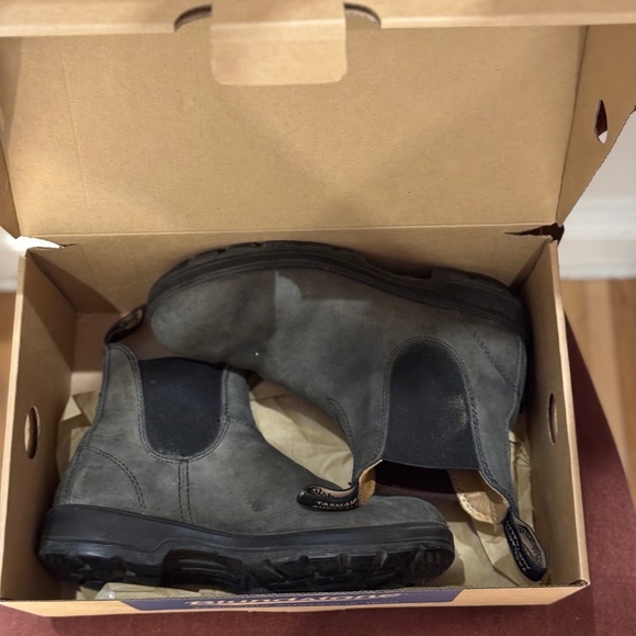 Blundstone (Rustic Black - Size 5.5 Australia / 8.5 US) - Picture 2 of 5